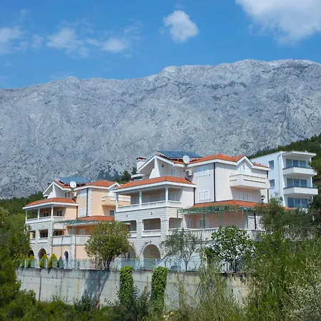 Apartment Lobora Promajna